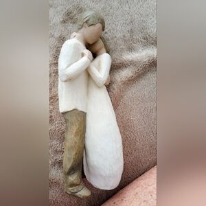 Willow Tree Promise Figurine in White and Brown